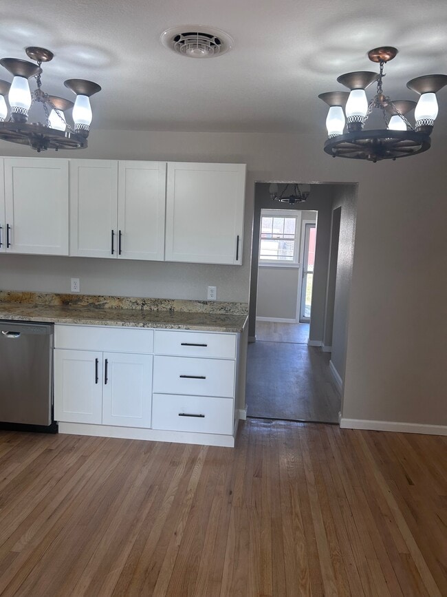 Building Photo - 177 Jarrett Buck Loop