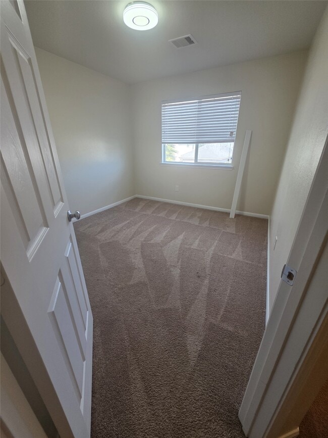 Building Photo - 7274 Autumn Sun Dr