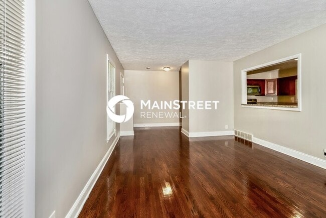 Building Photo - 4 Bedroom Pet-Friendly Home in Louisville,...