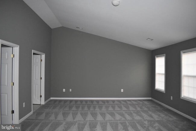 Building Photo - 29 Snow Dr