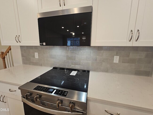 Building Photo - 111 Siebold St