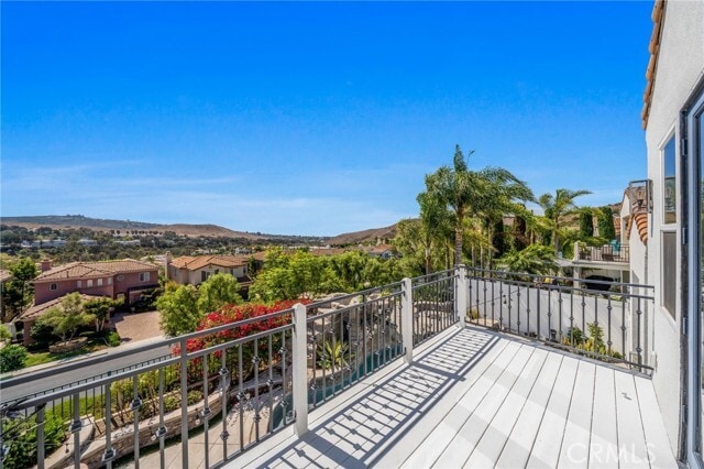 Building Photo - 55 Via Sonrisa