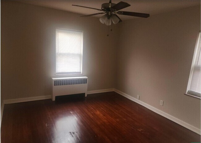 Building Photo - 5009 Newfield Ave