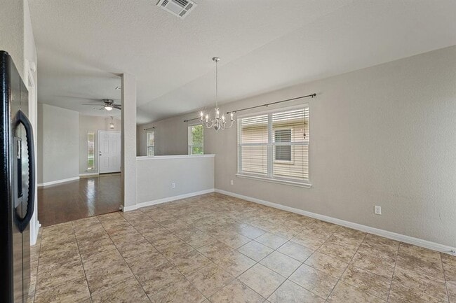 Building Photo - 410 Brazoria Trail