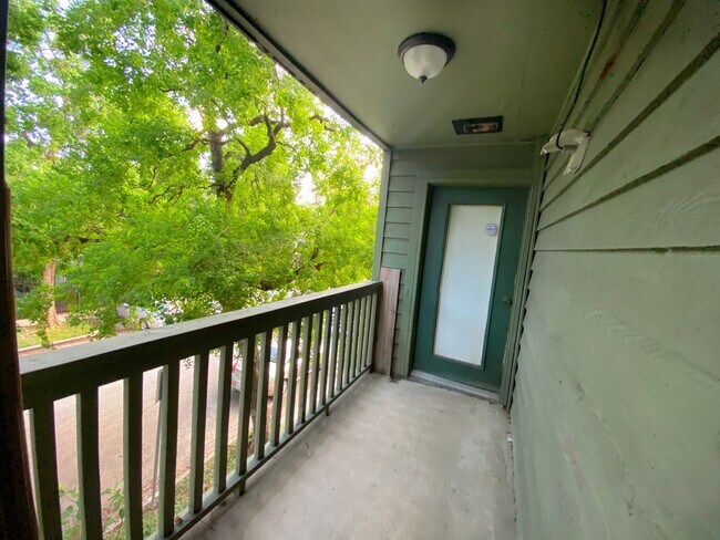 Building Photo - 101 Stratford St