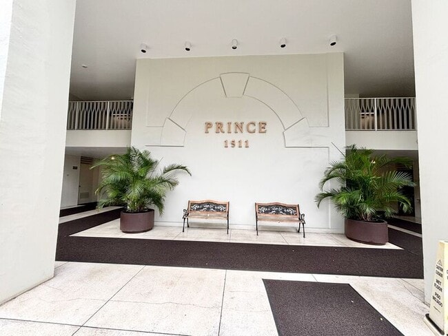 Building Photo - 1511 Nuuanu Ave