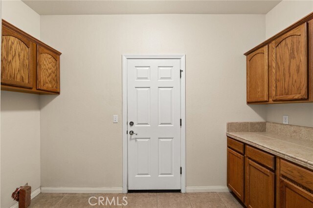 Building Photo - 15095 Douglas St