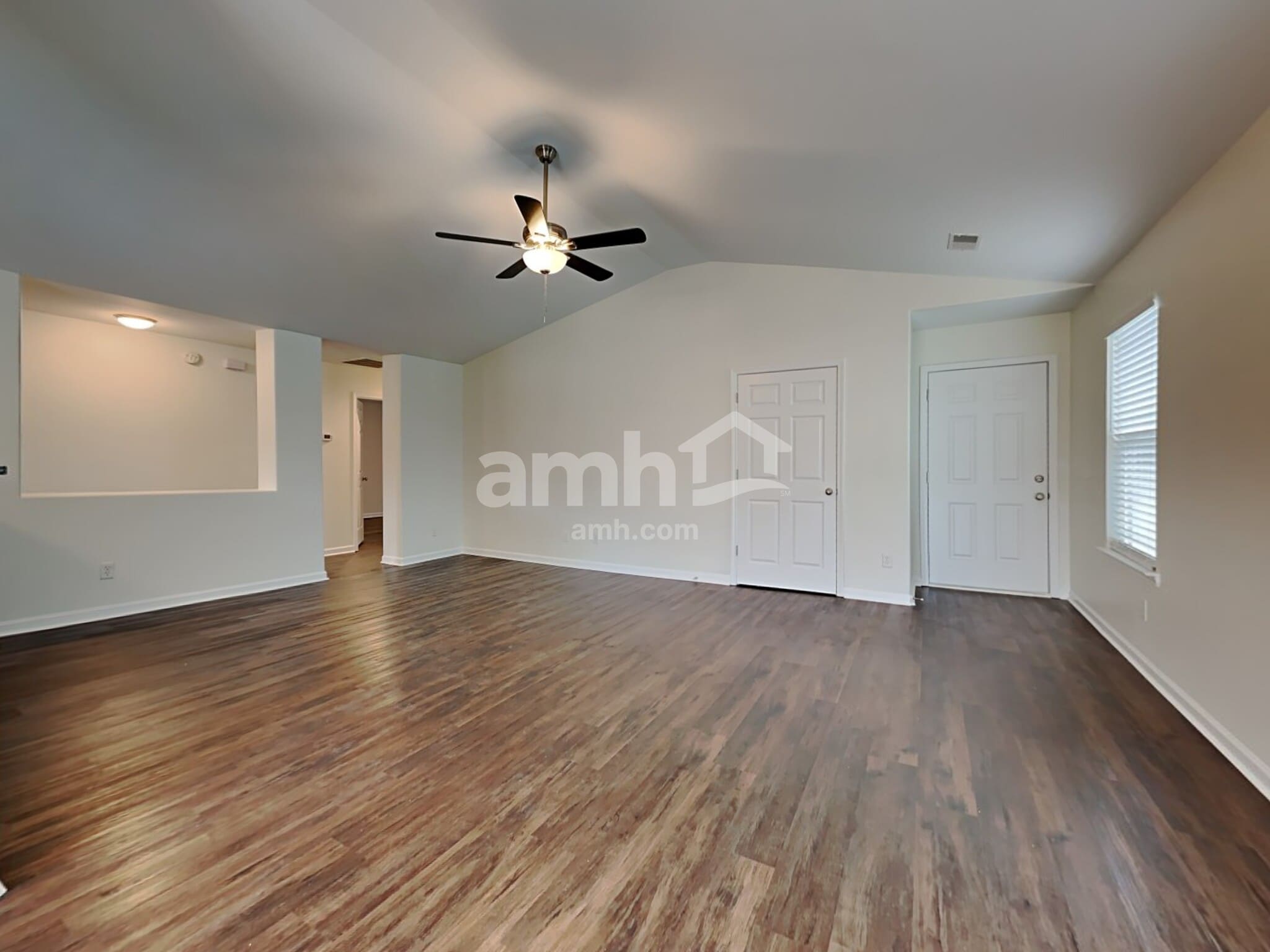 Building Photo - 132 Spring Lakes Dr