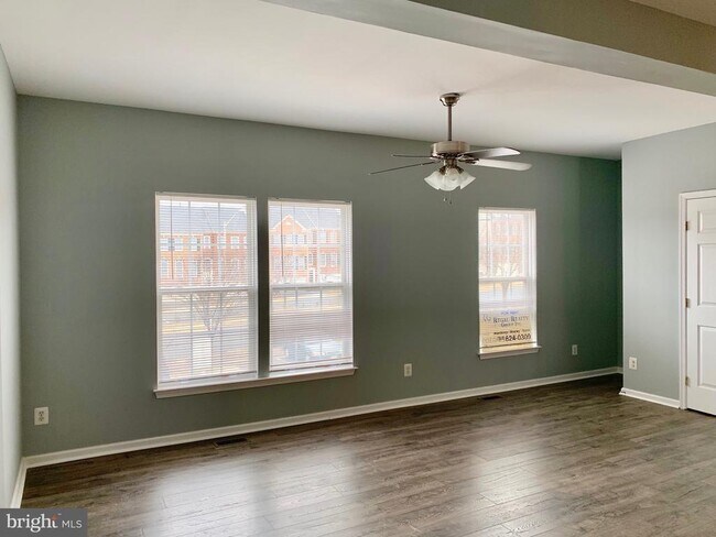 Building Photo - 8108 Horseshoe Cottage Cir