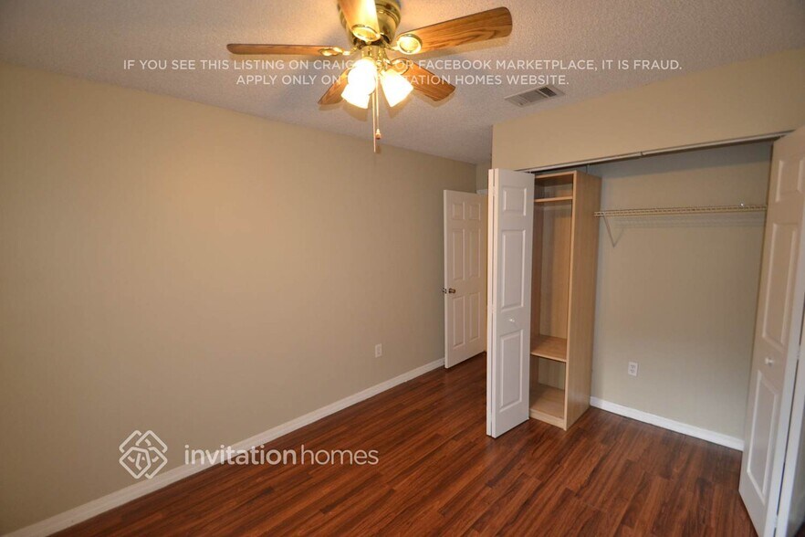 Building Photo - 2333 NW 195th Ave