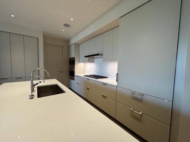 Building Photo - 1388 Ala Moana Blvd