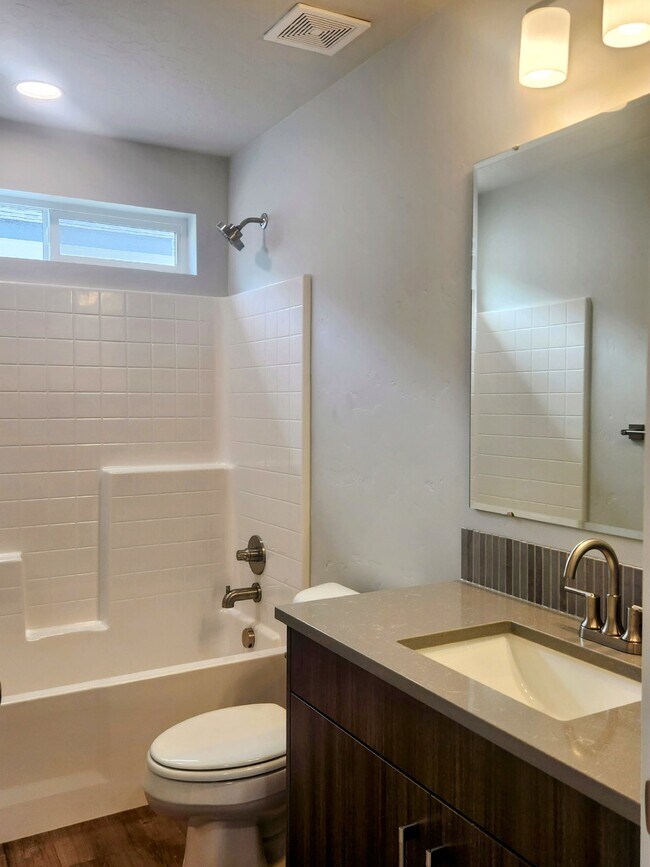 Building Photo - 1967 S Saltbrush Wy