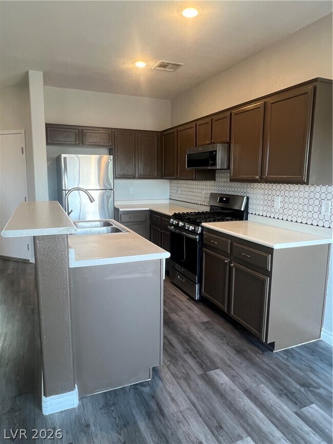 Building Photo - 6528 E Marco Vista Ave