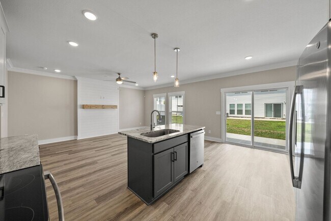 Building Photo - Sango Drive 3 Bedroom Condo For Rent!