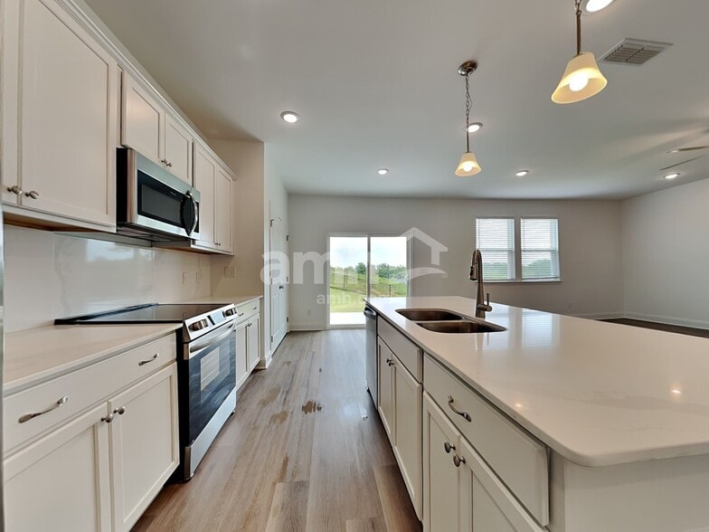 Building Photo - 205 Gershon Wy