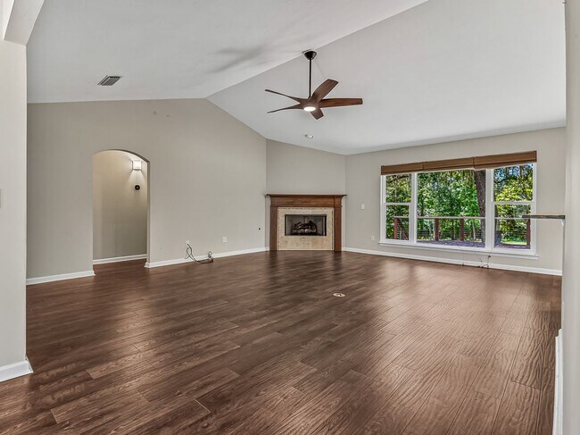 Building Photo - 6326 Glasgow Dr