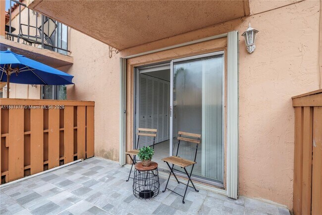 Building Photo - 7241 Miami Lakes Dr