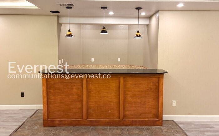 Building Photo - 8110 Northstar Dr