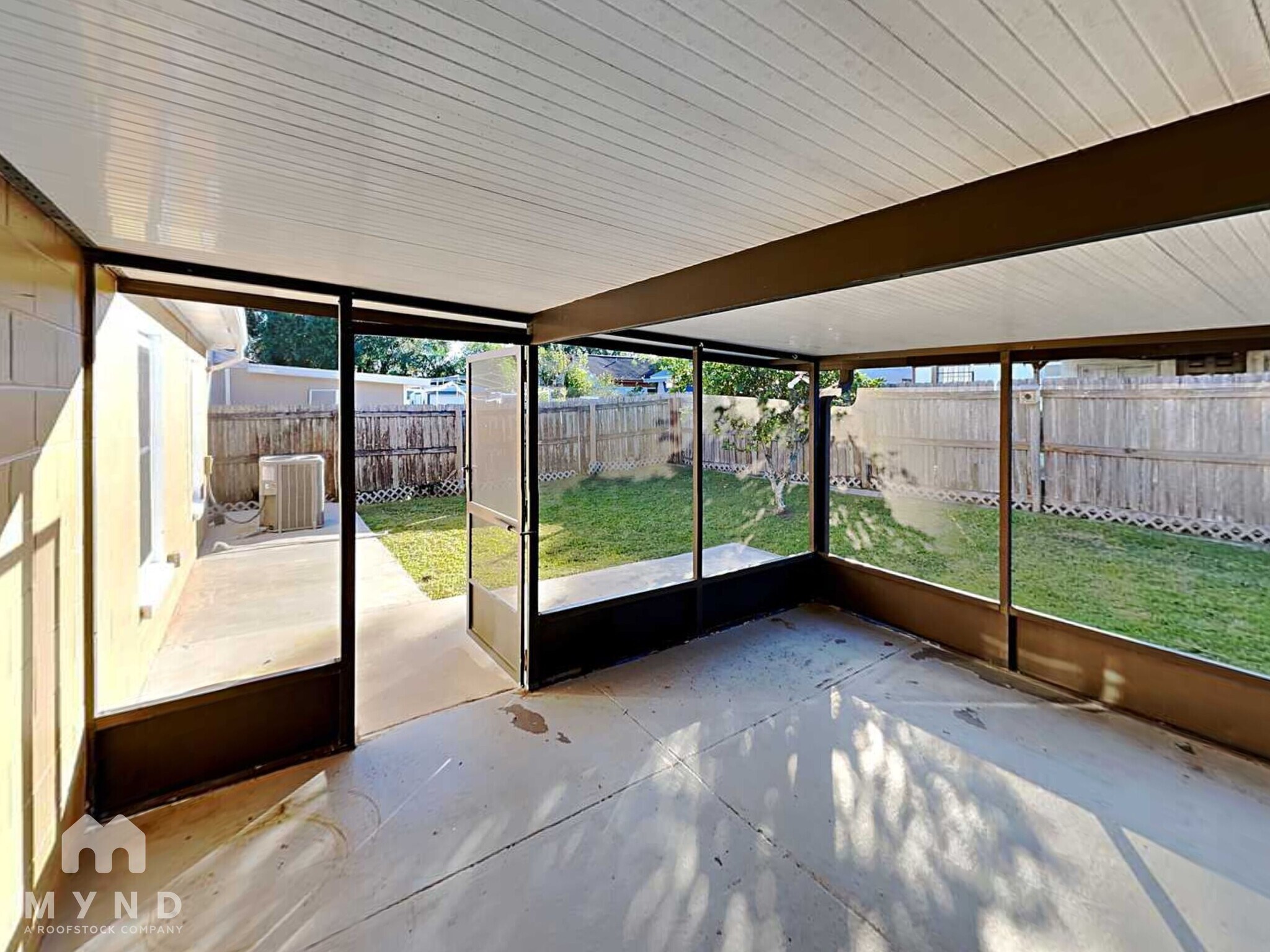 Building Photo - 8310 Clermont St