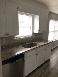 Building Photo - 4040 Cedars Pkwy