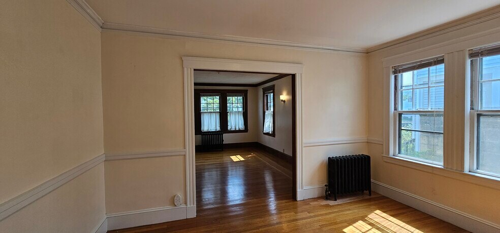 Building Photo - 28 Rawson Rd