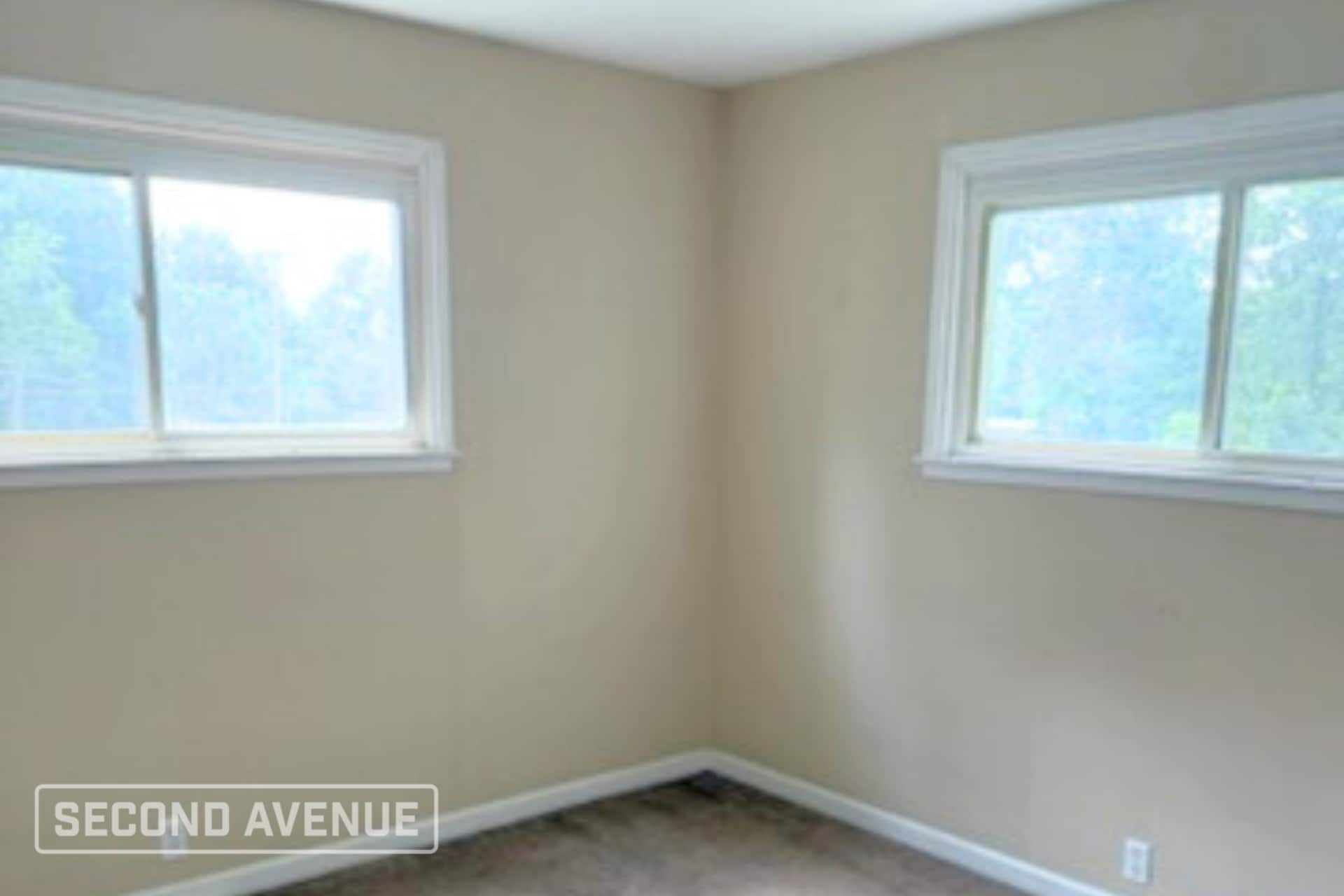 Building Photo - 403 Sunnyside Ave
