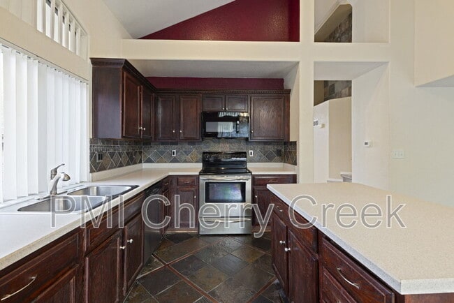 Building Photo - 20410 E Bellewood Pl