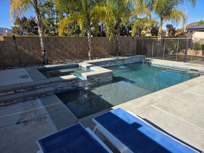 Building Photo - Gorgeous Single Level, 4 Bedroom Pool Home with Solar!