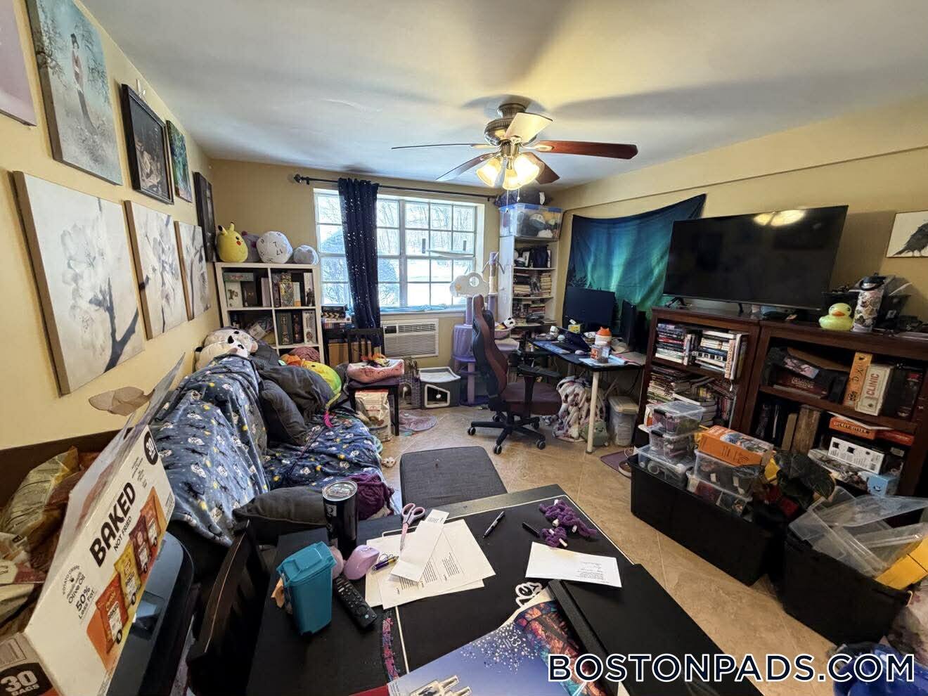 Building Photo - 1 Colonial Dr