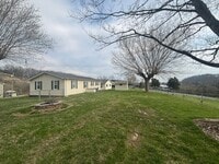 Building Photo - Fully Furnished 3BR Retreat Near Boone Lake – Flexible Lease Terms (3–12 Months)