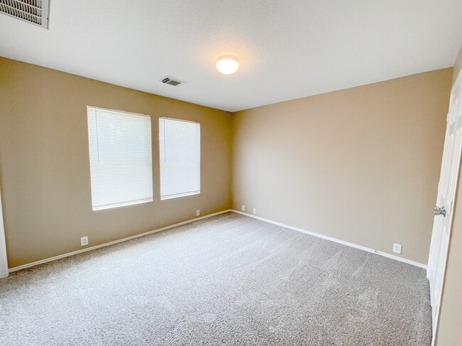 Building Photo - 23742 Pebworth Pl