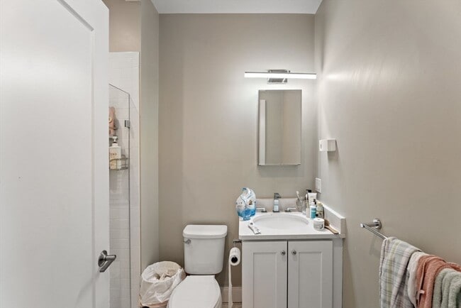 Building Photo - 1457 Tremont St