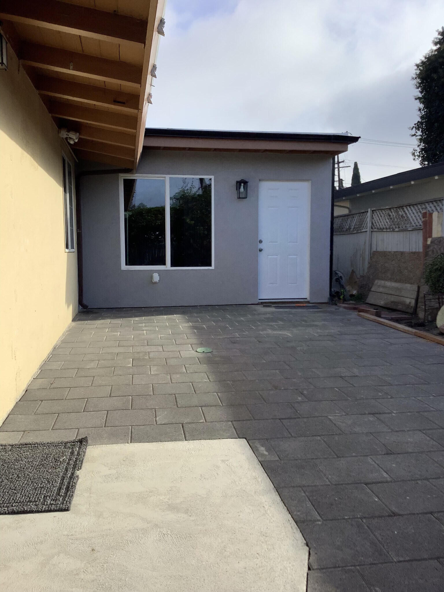 Building Photo - 27448 Lyford St