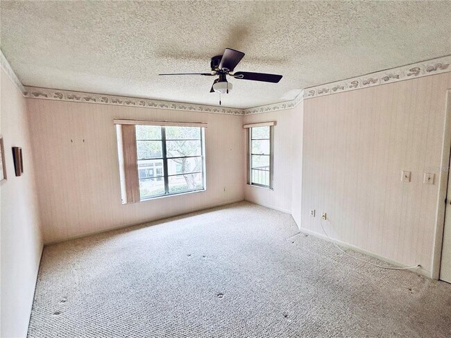 Building Photo - 4826 Myrtle Oak Dr