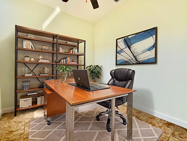 Building Photo - Upscale and modern 5bedroom/2.5bath home i...