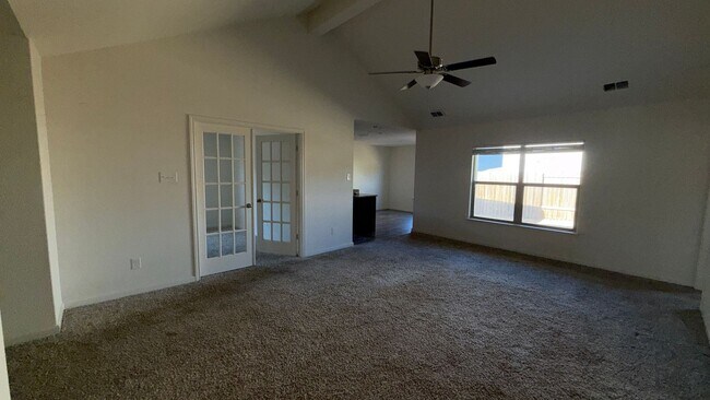 Building Photo - Ready to Move In 3-Bedroom Living with Modern Comforts in Ponder, TX