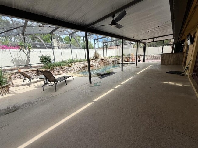 Building Photo - 990 Campello St