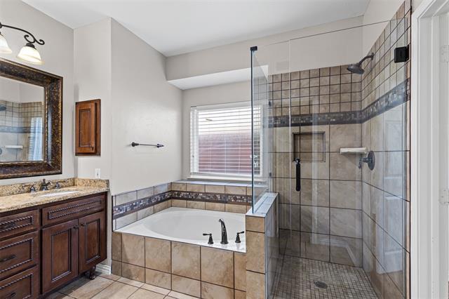 Building Photo - 7713 La Guardia Dr