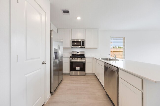 Building Photo - 25625 Rose Creek Dr