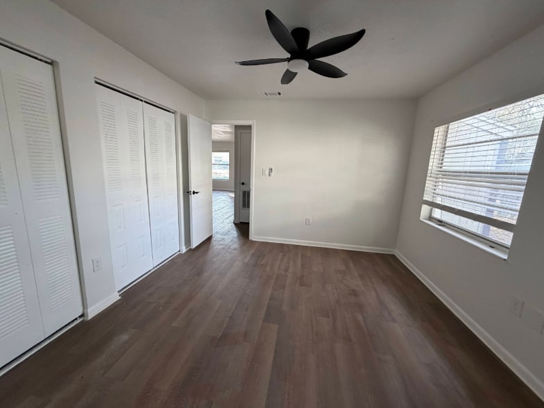 Building Photo - 6226 SW 10th Pl