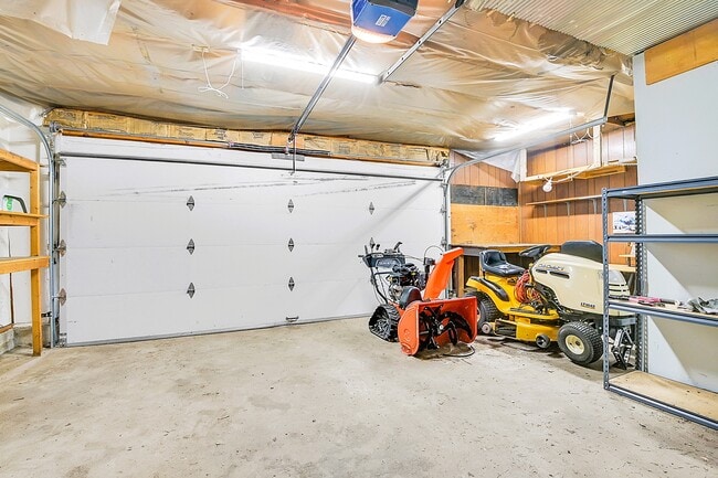 Building Photo - 8960 S Rex Ln