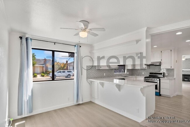 Building Photo - 21623 Baywood Ave