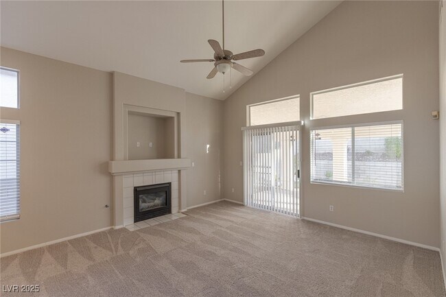 Building Photo - 52 Durango Station Dr