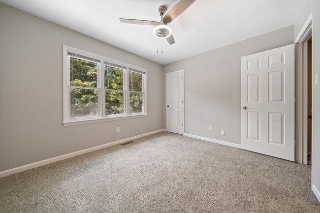 Building Photo - Available early May!!  Desirable Fenway Park Rental