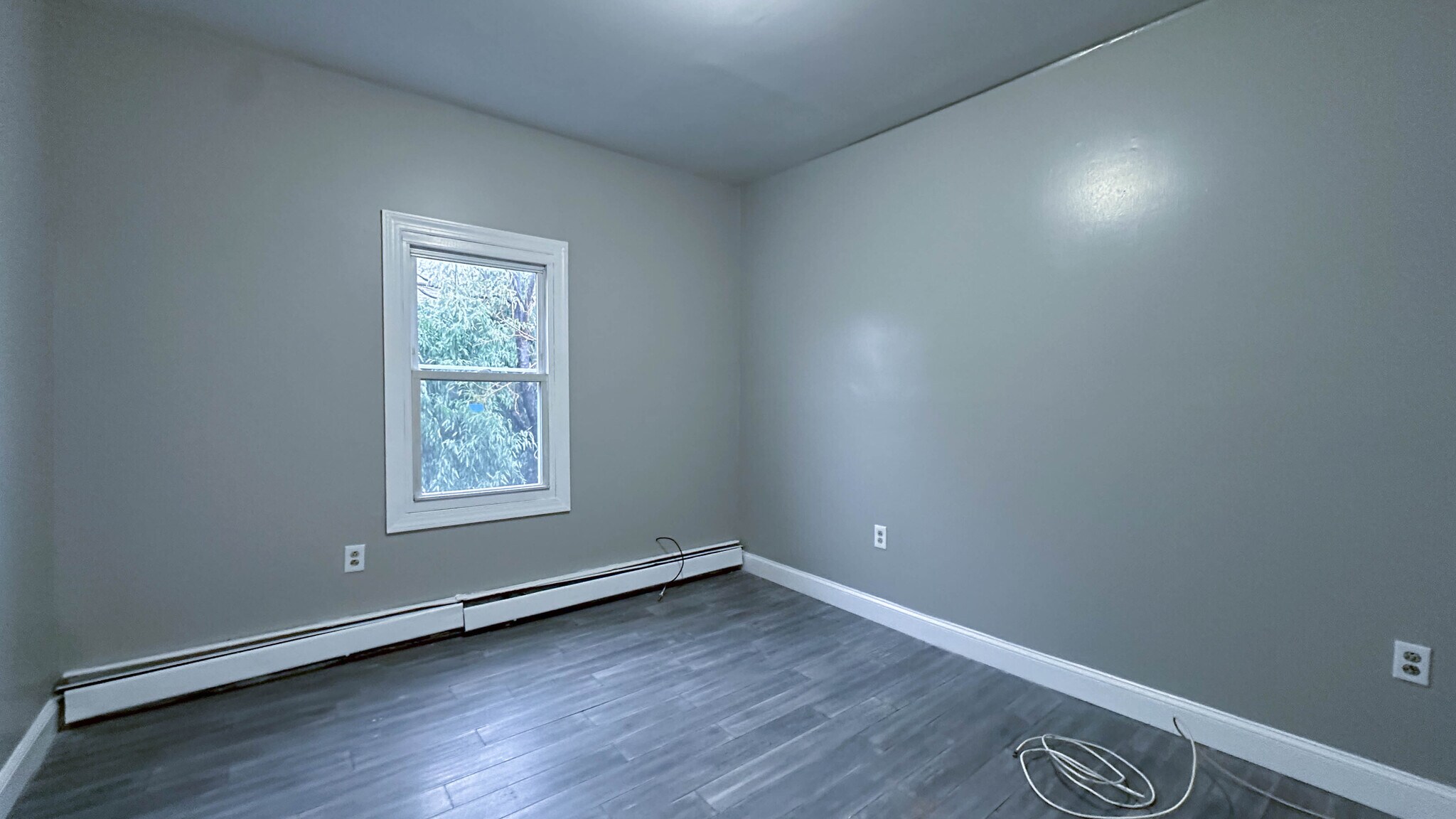 Building Photo - 165 Winfield Ave