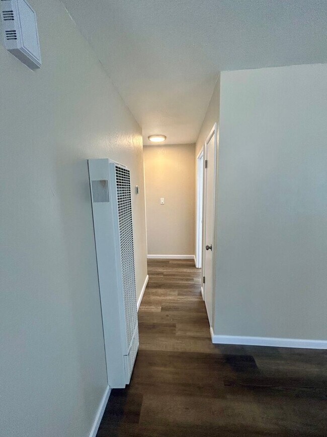 Building Photo - 1566 167th Ave