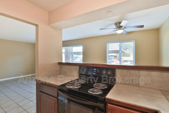 Building Photo - 603 W Rio Salado Pkwy