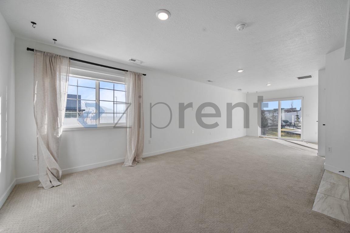 Building Photo - 4249 Bromwell Ct