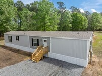 Building Photo - Peaceful 3 Bedroom Rental Home on 1 Acre – Lawn Care Included