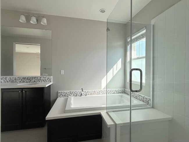 Building Photo - 2757 Overlook Point Dr